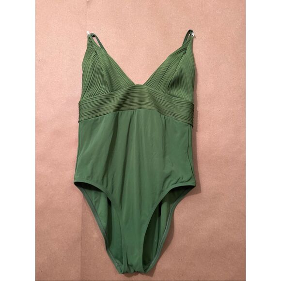 Robin Piccone One Piece - Picture 1 of 8